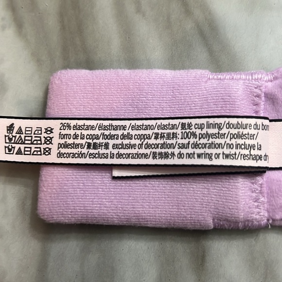 Victoria’s Secret Body by Victoria No-Wire Bra - Picture 7 of 7